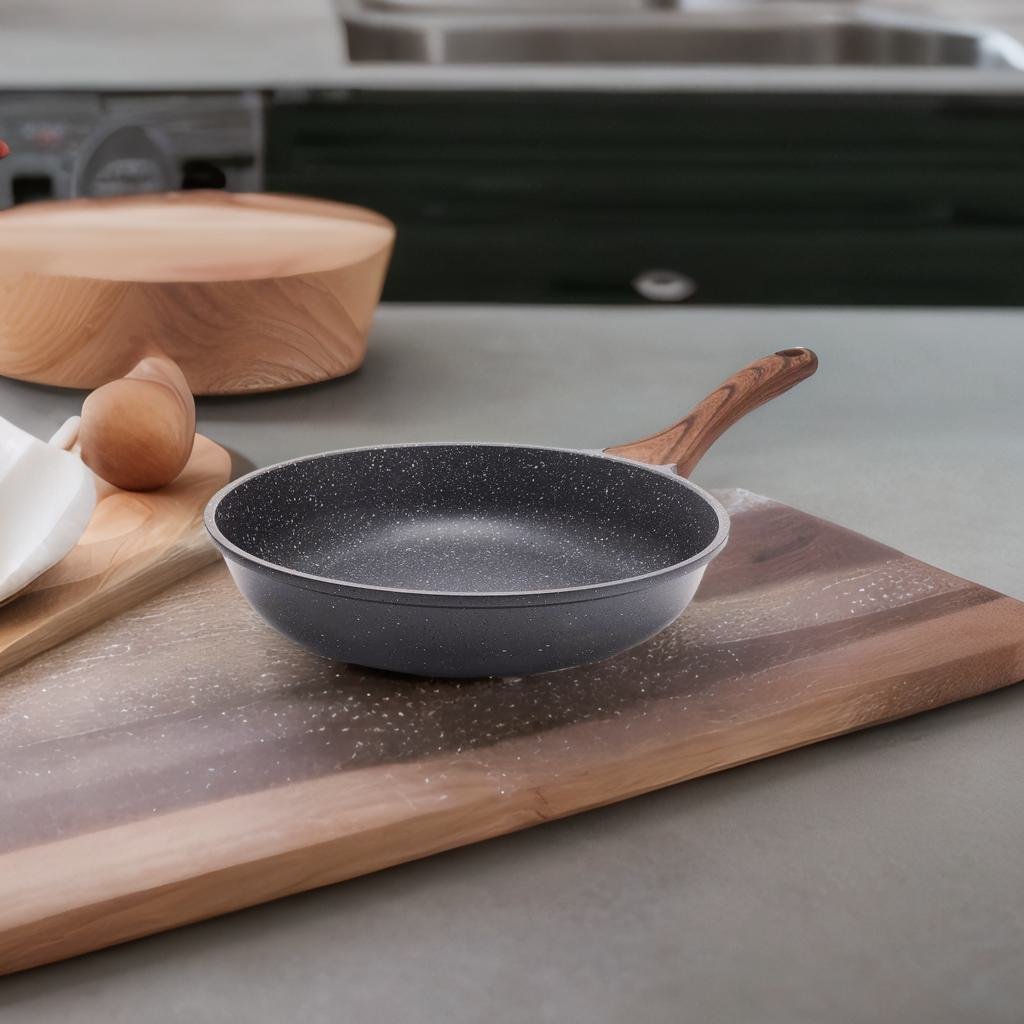 Amazon’s Choice vs. Amazon Best Seller: Battle of the 30 cm Non-Stick Frying Pans by SENSARTE